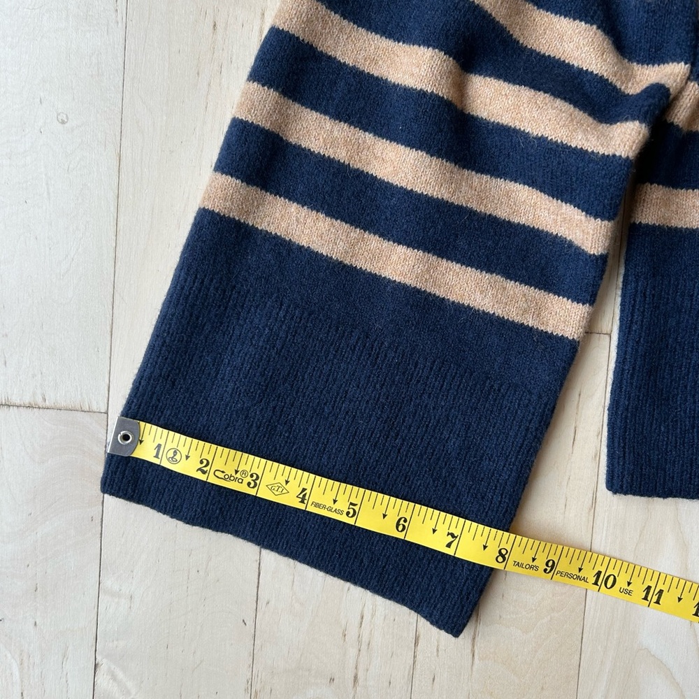 J. Crew Women’s Chunky Crewneck Sweater in Supersoft Yarn Navy/Camel Large NWT - Picture 9 of 16